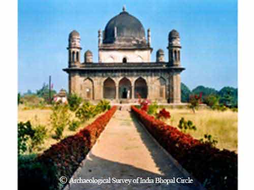 Dome of Shah Nawaz Khan  
